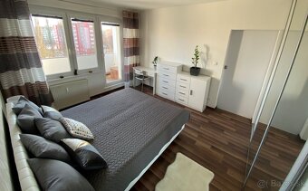 Komplet zariadený menší 2KK | lodžia | Vlčince | Berlínska 8 - 9