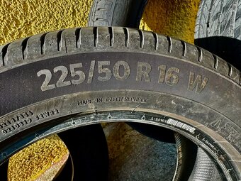 Continental Ultracontact  225/50   205/55   R16 - 9
