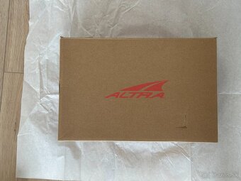 Altra Timp 5 - Nove - Zaruka - 9