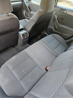 Volkswagen Golf 1.6TDI 77kW - nafta - 9