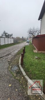 Znížená cena Pozemok pre rodinný dom Dvorníky - 9