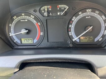 Škoda Fabia 1.2 40kw 2006 86 462km - 9