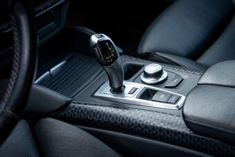 BMW X6 xDrive 50i 4.4 V8 300kW - 9