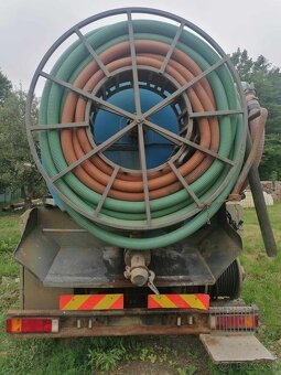 Predám Fekál MAN - 9