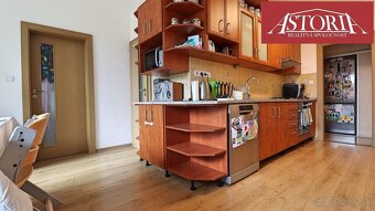 PRENÁJOM Krásny priestranný 3 izbový byt v CENTRE mesta Mart - 9