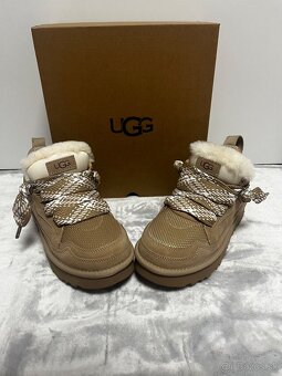 UGG Lowmel Sand Women - 9