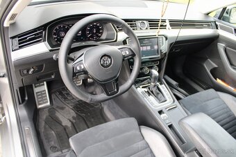 Volkswagen Passat Variant 1.8 TSI - 9