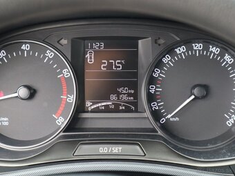 Škoda Fabia 1.0 MPi 86 196km 2018 Výhřevy, Park Pilot - 9