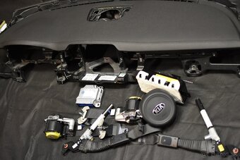 Palubná doska Airbag Vodiče Spolujazdca Bezpečnostný pás - 9