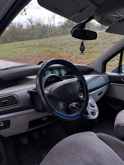Peugeot 807 - 9