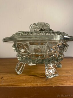 Sklenene dozy a svietniky - 9