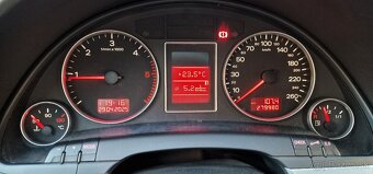 AUDI A4 B7 1.9 TDi. - 9
