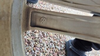 Predám kolesá Volkswagen Sebring 5x112 r18+zimne pneumatiky - 9