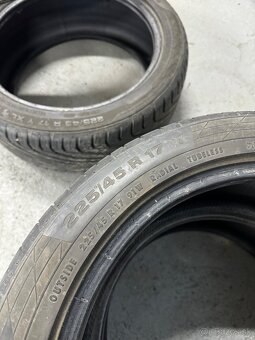 Sada pneu 225/45 R17 - 9