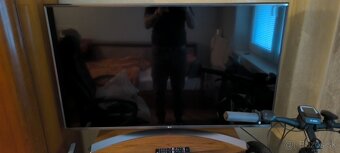 LG 49UJ670V 4K UHD SMART TV - 9