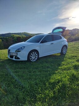 Alfa Romeo Gulietta - 9