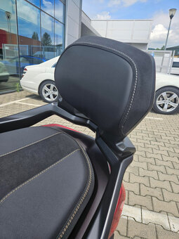 YAMAHA XMAX 300 Tech Max - 9
