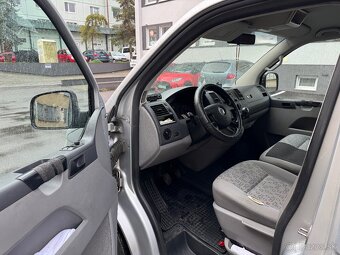 VOLKSWAGEN TRANSPORTER CARAVELLE T5 - 9