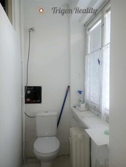 3 izbový (72 m2) tehlový byt I. sídlisko - 9