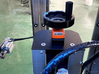 Dávkovací stroj, plniaci stroj na tekutiny / pasty - 9