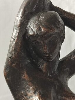 Socha Akt - značeno Veszprémi - 9