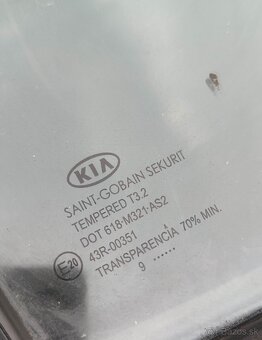 Kia Ceed SW prave zadne dvere kompletne - 9