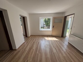 ZEMIANSKE SADY, okr. Galanta - dom na predaj - 9