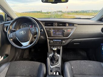 Toyota AURIS TS 2013 - 9