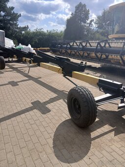 Kombajn CR 9090 - 9