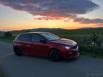 Peugeot 308 GTI 2017 1.6l 200kw benzín - 9
