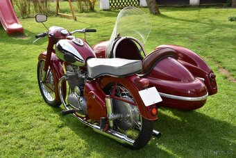 Pěkná JAWA 500 OHC 02 se sidecarem Velorex - 9