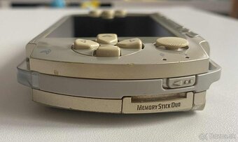 PSP 1000 Gold + 64gb - 9
