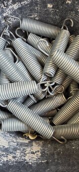 Rám na trampolínu. - 9