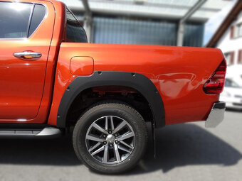 Rozšírenie lemy blatníkov Toyota Hilux 2015-2021 - 9
