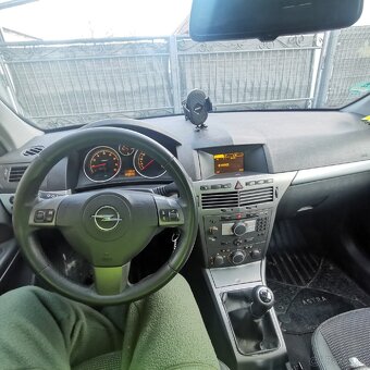 Opel astra H 1,8 LPG, 103 kw - 9