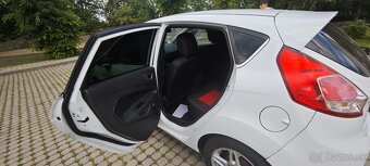 Ford Fiesta 1.6 TDCi - 9