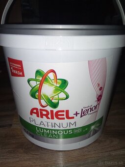 Ariel z dovozu 6 litrov/120 praní a prášok 10,5 kg/165 praní - 9