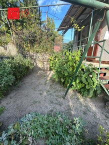 Predaj malebnej chaty so záhradou na Zúgove - 9