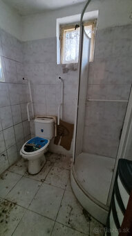 RODINNÝ DOM,STODOLA aPOZEMOK 4273m2 SENICKÉ KOPANICE PRIETRŽ - 9