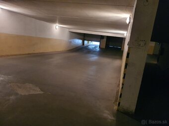 Garáž na Severe v garážovom dome na Novomeského ulici - 9