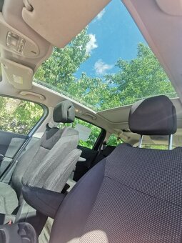 Predám Peugeot 5008 1,6HDI, 80kw, ročník 2011 - 9