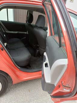 Toyota Yaris 1,0 VVT-i Klimatizácia - 9