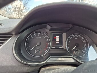 Škoda Octavia Combi 2.0 TDI Style DSG - 9