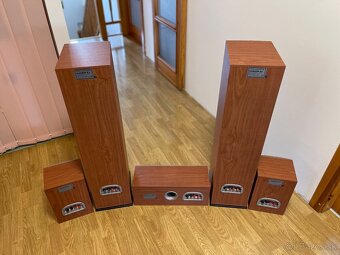 Wharfedale Diamond 5.0 - 9