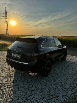 Porsche Cayenne - 9