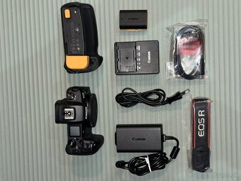 Canon EOS R telo + battery grip. - 9