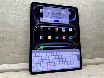 iPad Pro 13 256GB Wi-Fi + Cellular Space Black, 100% batéria - 9