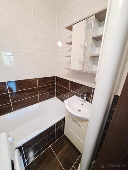 Predám 2-izbový zrekonštruovaný klimatizovaný byt - 9