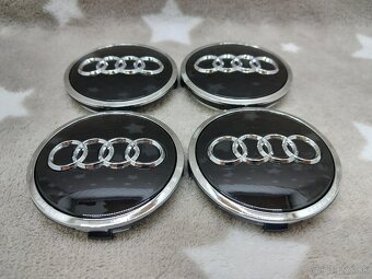 Středové krytky Audi, 61x58mm černá - 9