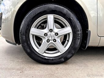 Kia Venga 1.4 CVVT 66kW MT5 EX - 9